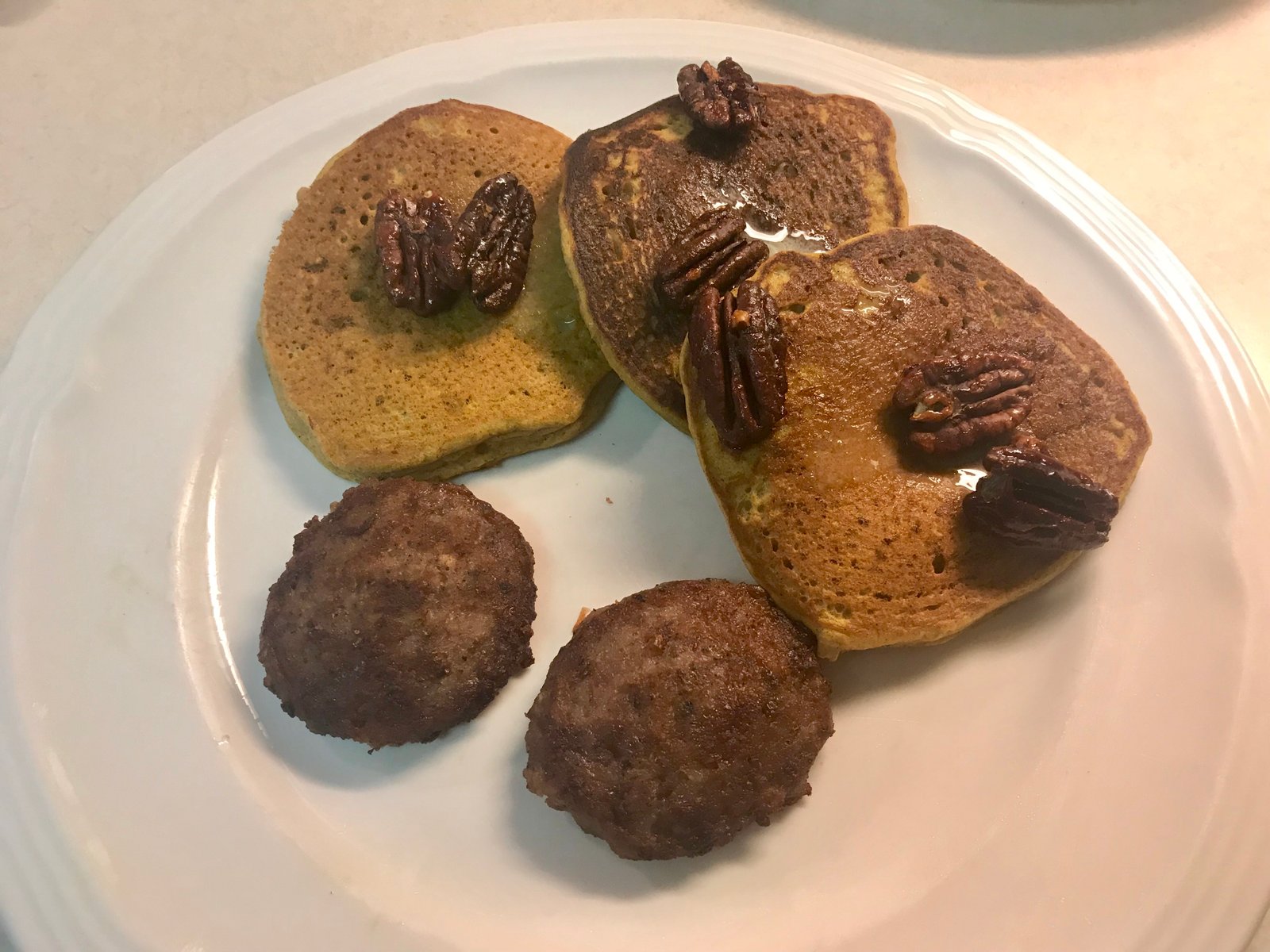 Recipe of the Week – Pumpkin Pie Pancakes with Sweet & Salty Pecans