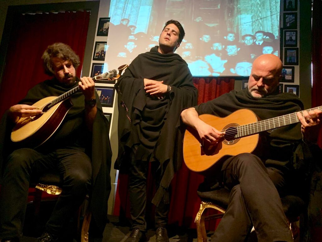 A Fado de Coimbra performance during the rest day in Coimbra